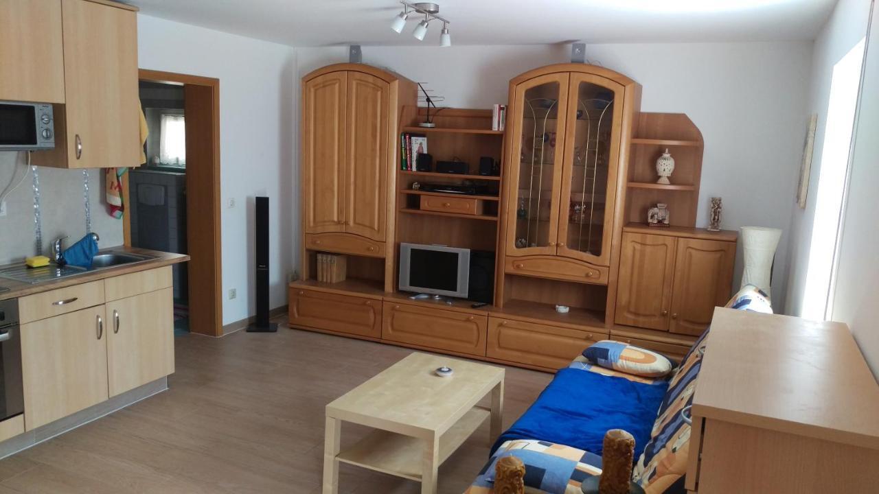 Ferienwohnung Fliederweg Suhl Exterior foto
