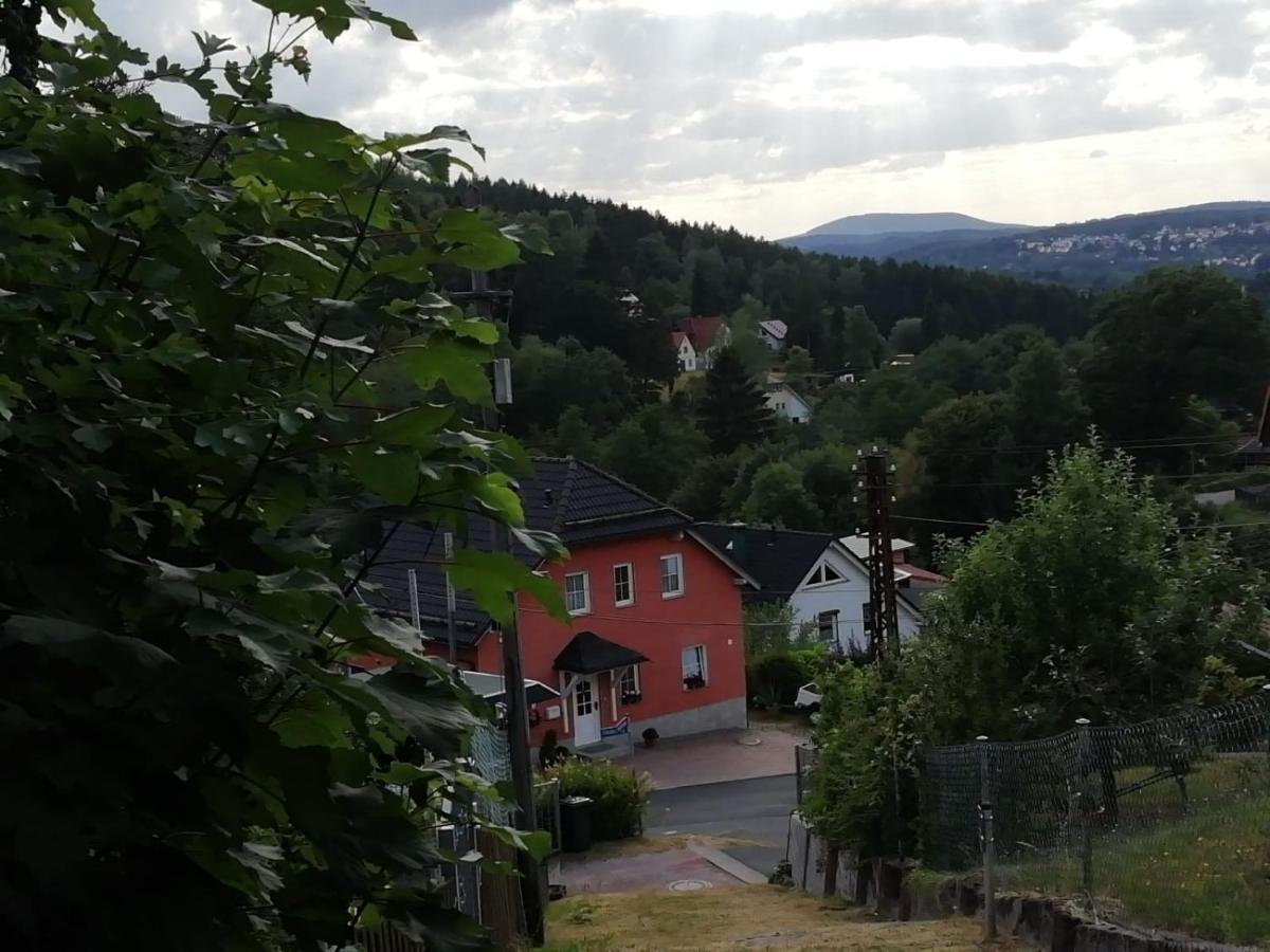 Ferienwohnung Fliederweg Suhl Exterior foto
